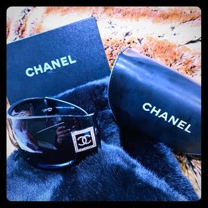 CHANEL Sunglasses 5086-B